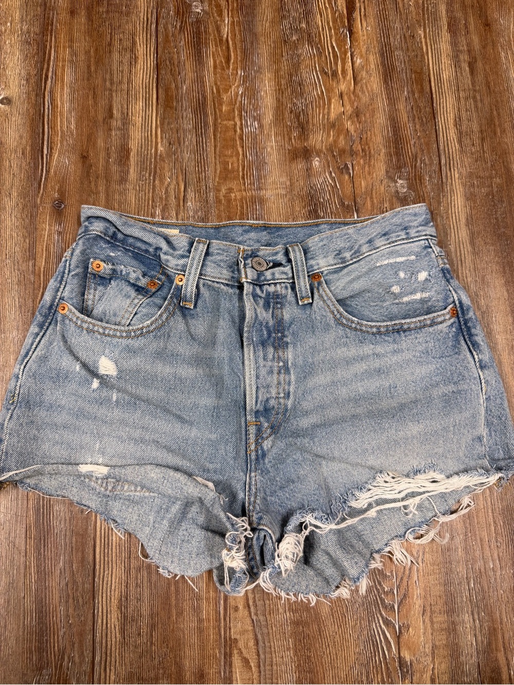 Levi's high waisted blue denim shorts size 26